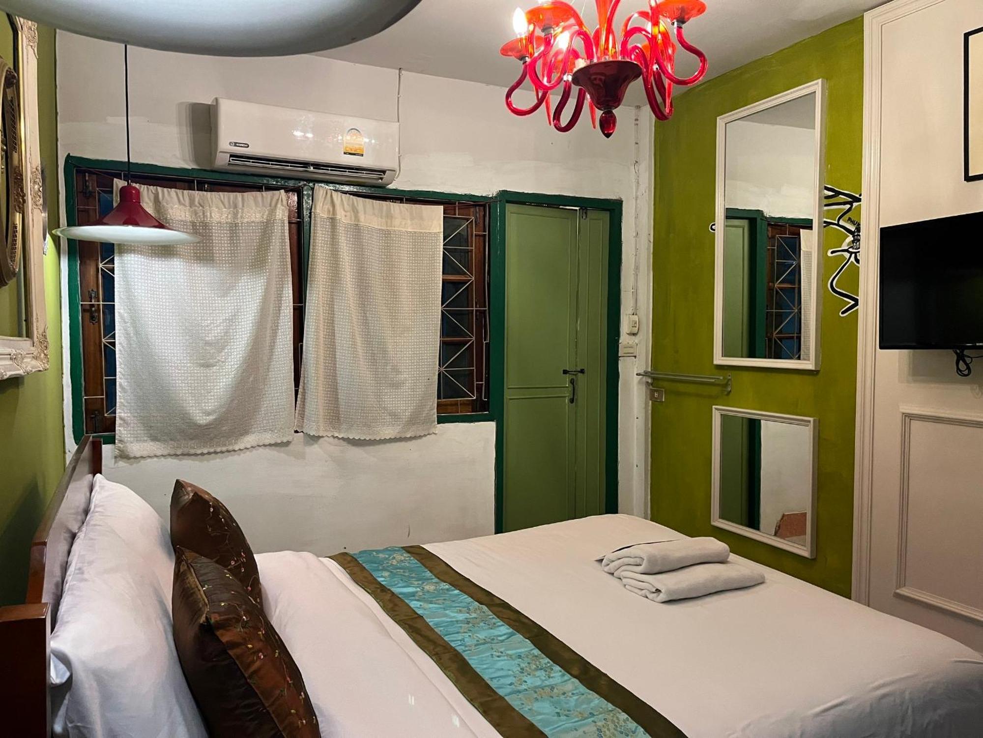 Apartmán Auntie & Niece Phuket Ban Sam Kong Exteriér fotografie